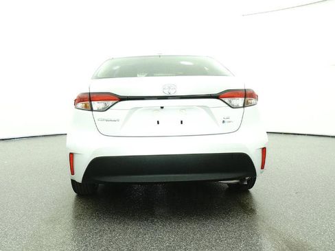 New 2026 Toyota Corolla LE image 18