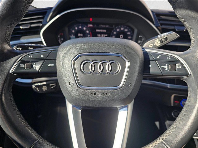 Used 2022 Audi Q3 2.0T Premium Plus w/ Premium Plus Package AWD/4WD image 24