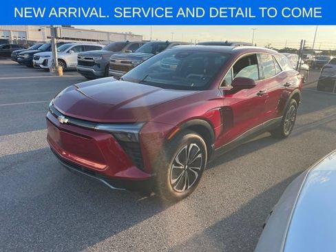 Used 2024 Chevrolet Blazer EV LT AWD/4WD image 2