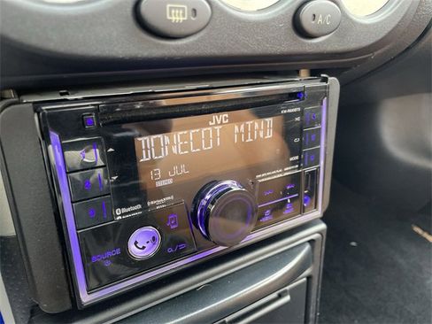 Used 2001 Toyota MR2 image 16