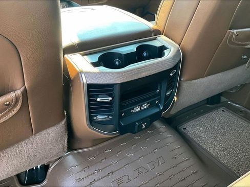 Used 2022 RAM 3500 Limited AWD/4WD image 30