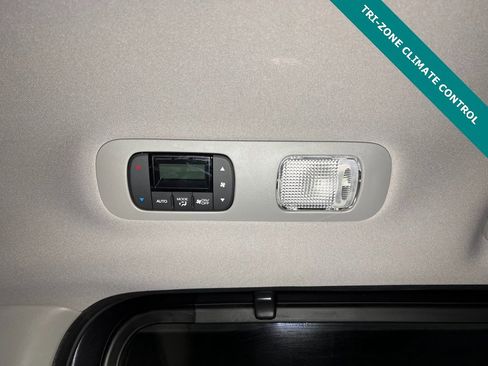 Used 2024 Honda Odyssey Touring image 12