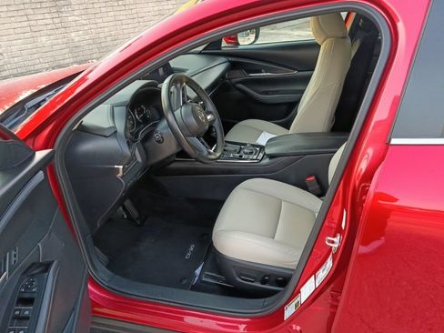 Used 2025 MAZDA CX-30 AWD 2.5 S w/ Preferred Package image 4
