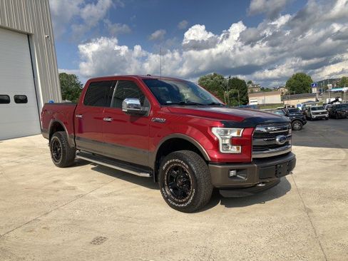 Used 2015 Ford F150 Lariat w/ Equipment Group 502A Luxury AWD/4WD image 1