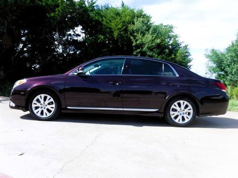 Used 2011 Toyota Avalon FWD image 11