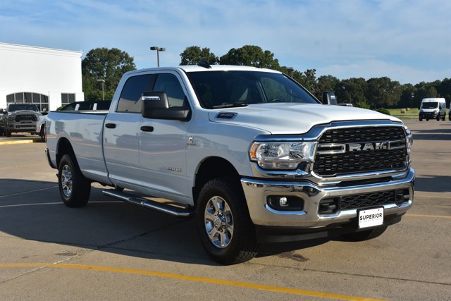 Used 2024 RAM 3500 Big Horn AWD/4WD image 3