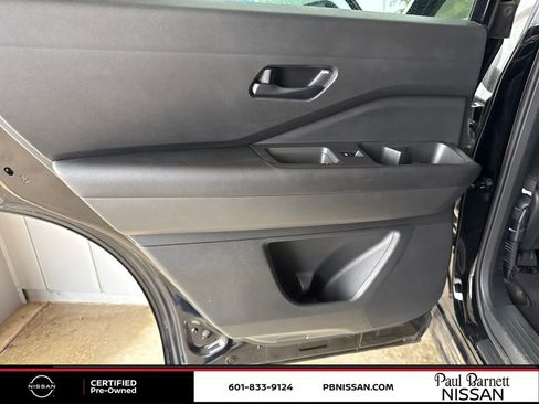 Certified 2023 Nissan Pathfinder S image 30