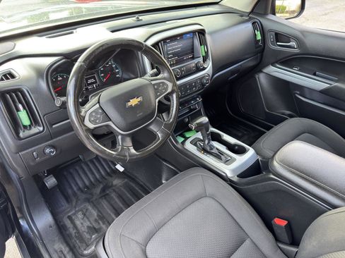 Used 2021 Chevrolet Colorado LT w/ Fleet Safety Package RWD image 21