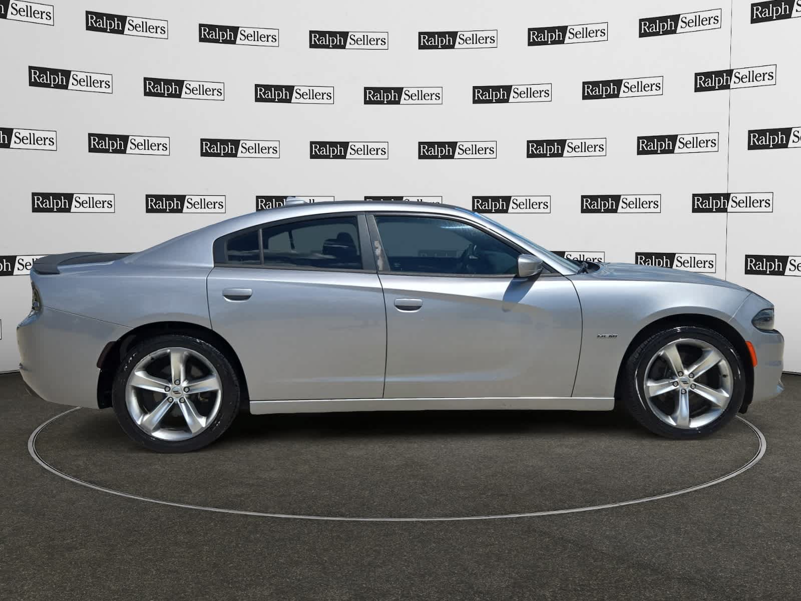 Used 2018 Dodge Charger R/T RWD image 7
