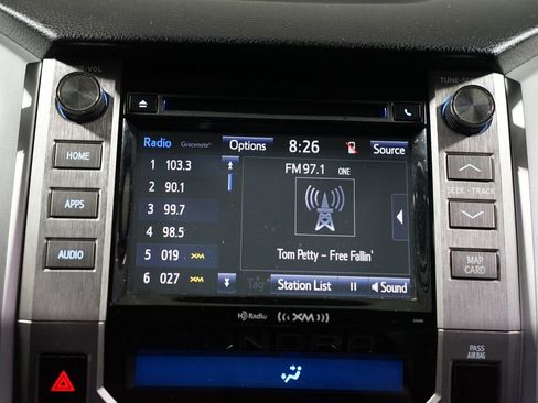 Used 2019 Toyota Tundra Limited image 19