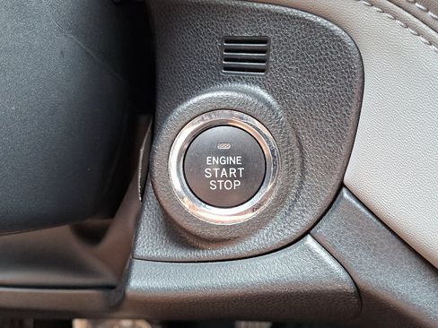 Used 2020 Subaru Outback Premium AWD/4WD image 24