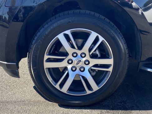 Used 2022 Ford Expedition Limited image 9