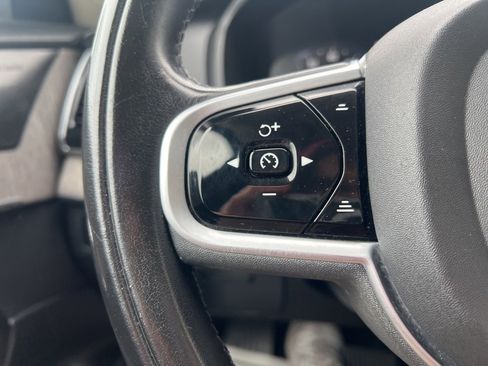 Used 2022 Volvo XC90 T6 Inscription w/ Lounge Package image 18