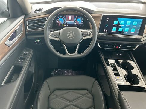 New 2026 Volkswagen Atlas SE image 43