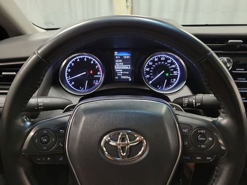 Used 2020 Toyota Camry SE FWD image 15