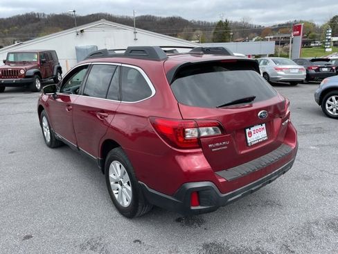 Used 2018 Subaru Outback 2.5i Premium image 6