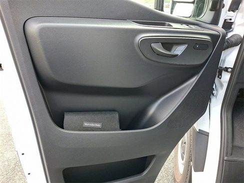 Used 2025 Mercedes-Benz Sprinter 2500 image 13