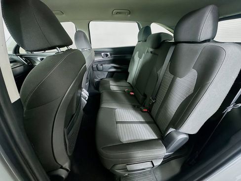 Certified 2022 Kia Sorento LX AWD/4WD image 28