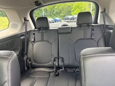 Used 2023 Honda Pilot Touring image 38