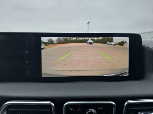 New 2026 Nissan Sentra SV w/ SV Convenience Package FWD image 9