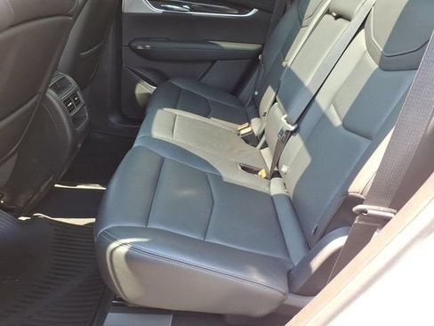 Used 2020 Cadillac XT5 Premium Luxury FWD image 11