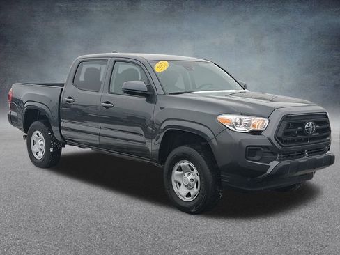 Used 2023 Toyota Tacoma SR AWD/4WD image 3