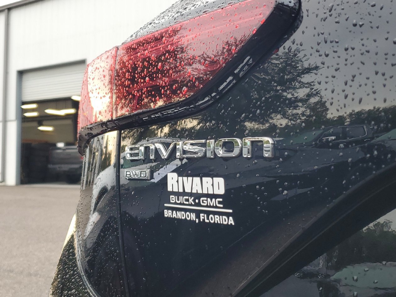 Used 2025 Buick Envision Sport Touring AWD/4WD image 8