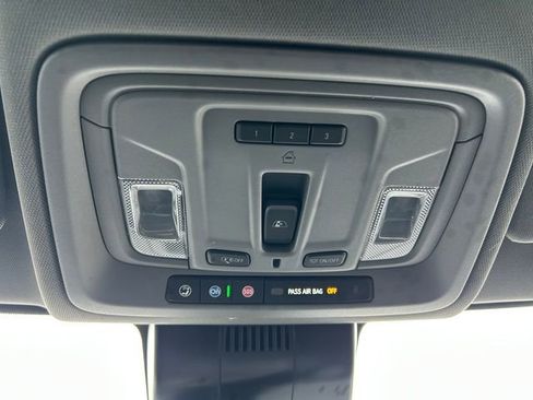 Used 2025 Chevrolet Silverado 2500 LTZ w/ LTZ Premium Package image 30