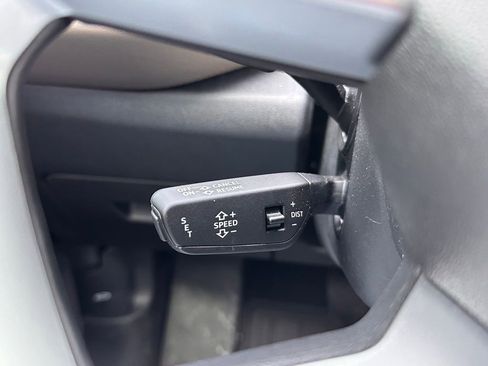 Used 2025 Audi Q5 Premium image 30