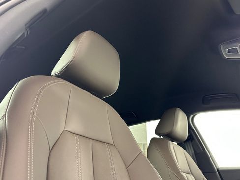 Used 2025 Audi Q6 e-tron Premium w/ Convenience Package image 16