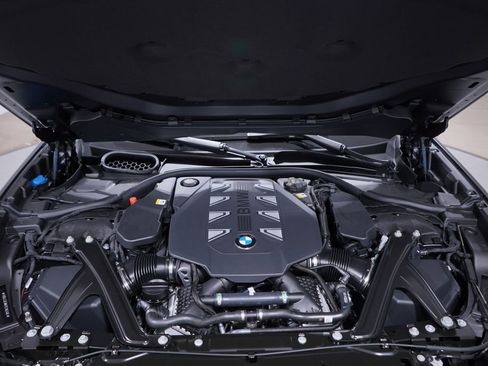 New 2026 BMW 760i xDrive w/ Executive Package image 20