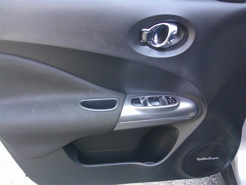 Used 2017 Nissan Juke SV w/ Technology Package FWD image 9