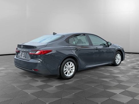 Used 2025 Toyota Camry LE FWD image 5