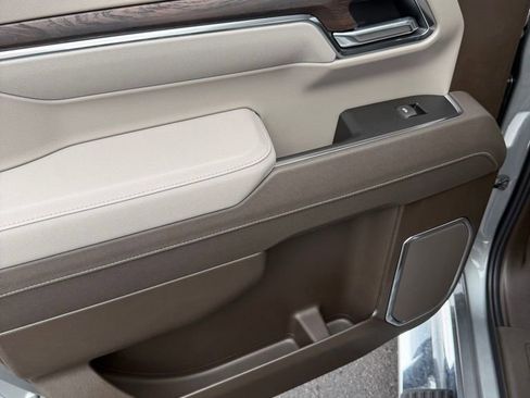 New 2026 GMC Sierra 1500 SLT w/ SLT Premium Package image 7