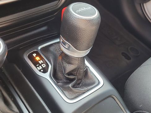 Certified 2022 Jeep Gladiator Sport image 23