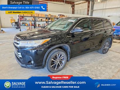 Used 2017 Toyota Highlander XLE w/ Carpet Mat Package