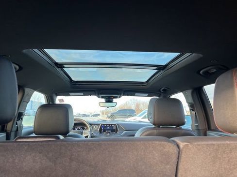 Used 2022 Chevrolet Blazer RS w/ Driver Confidence II Package image 13