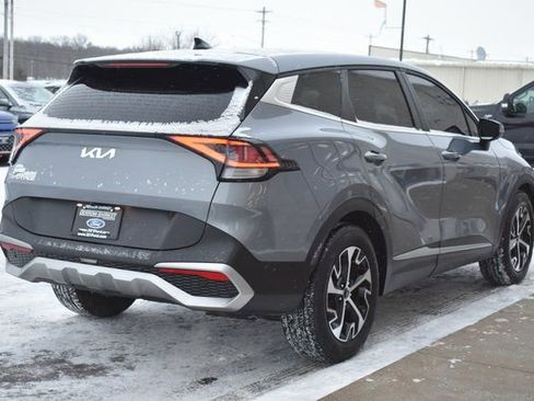 Used 2023 Kia Sportage EX image 6