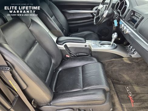Used 2005 Chevrolet SSR w/ Preferred Equipment Group RWD image 13