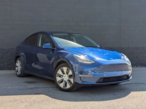 Used 2020 Tesla Model Y Performance image 3
