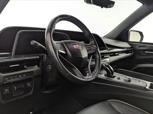 Used 2023 Cadillac Escalade ESV Sport AWD/4WD image 24