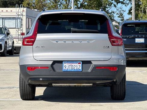 Certified 2024 Volvo XC40 B5 Plus w/ Protection Package Premier AWD/4WD image 4