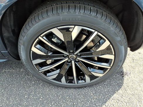 New 2026 Volvo XC90 B6 Ultra w/ Protection Package AWD/4WD image 7
