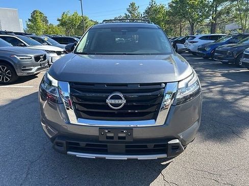 Used 2023 Nissan Pathfinder SL w/ SL Premium Package AWD/4WD image 14