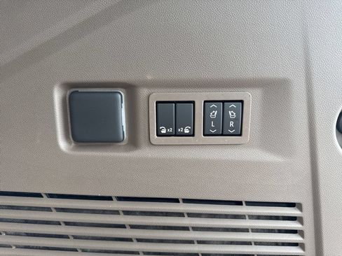 New 2026 GMC Yukon Denali AWD/4WD image 38