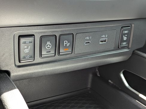 Used 2025 Nissan Frontier SL AWD/4WD image 23