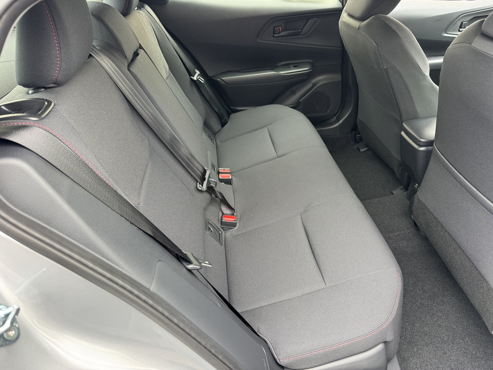 New 2027 Toyota Prius Plug-In Hybrid FWD image 5