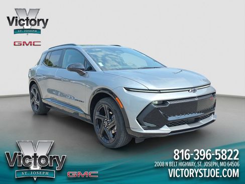 Used 2025 Chevrolet Equinox EV RS FWD image 1