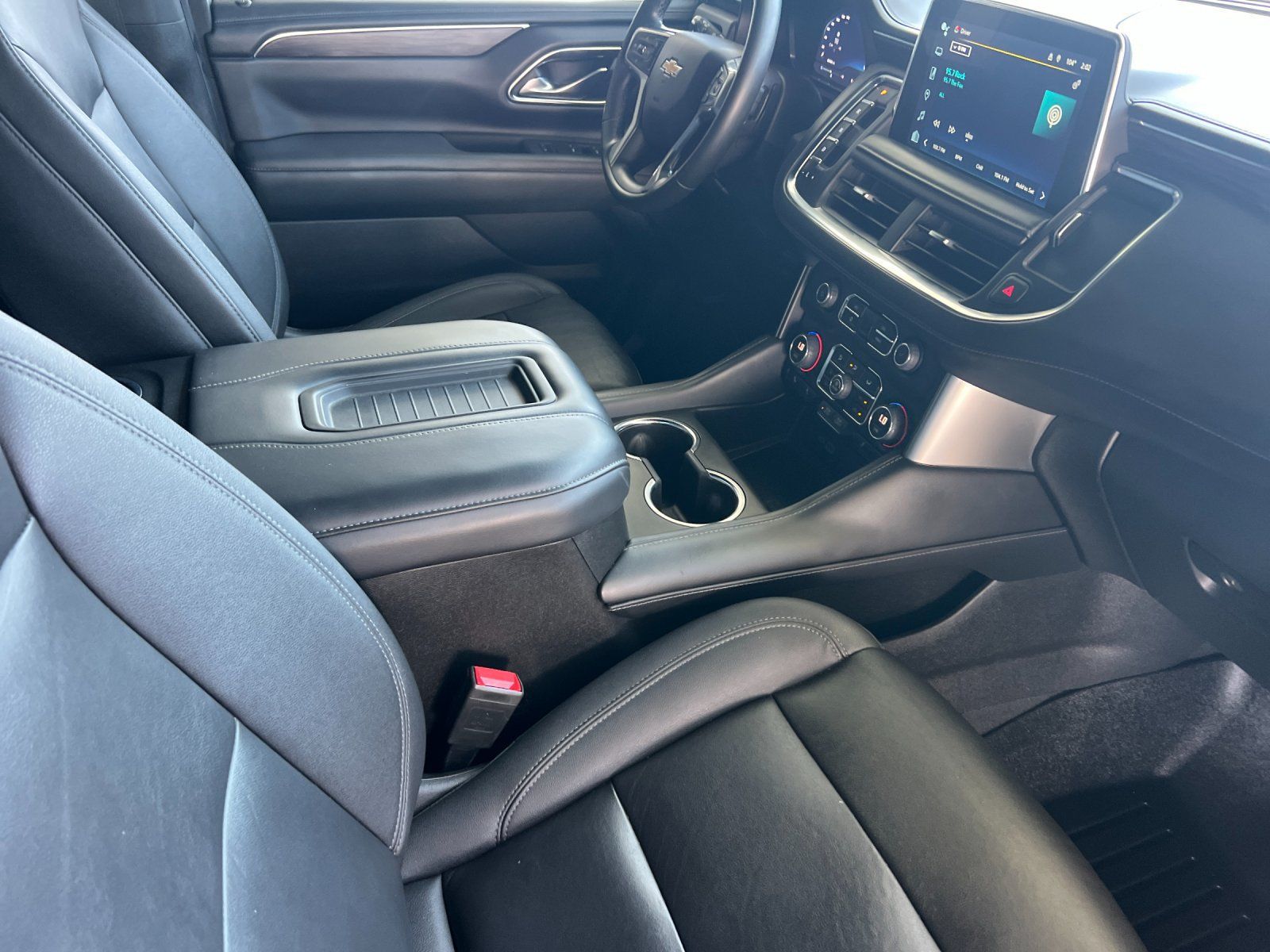 Used 2023 Chevrolet Tahoe LT AWD/4WD image 17