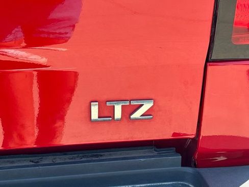 Used 2015 Chevrolet Silverado 2500 LTZ w/ Duramax Plus Package AWD/4WD image 16